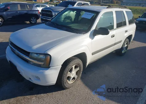 2005 Chevrolet Trailblazer Ls z USA, uszkodzony, nr VIN 1GNDT13S652205143